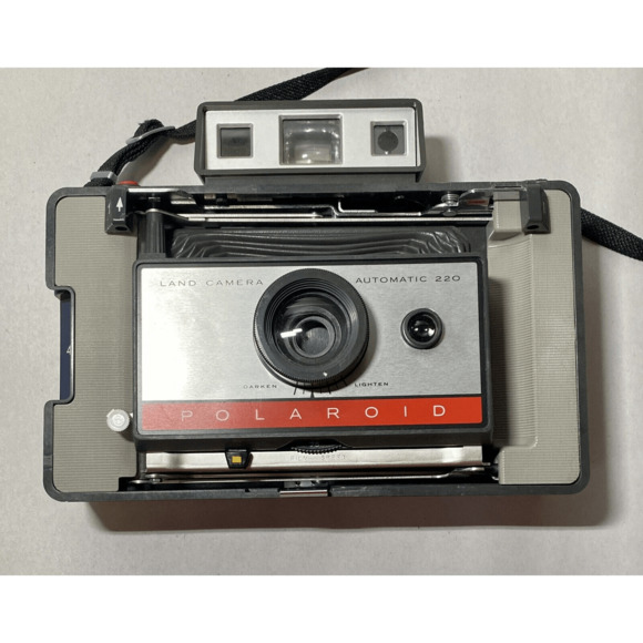 Vintage Polaroid Land Camera Automatic 220 With Strap Manual Hardcover Untested - Picture 4 of 10